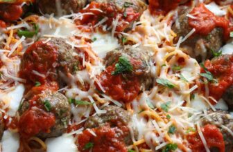 Simple Baked Spaghetti and Meatballs