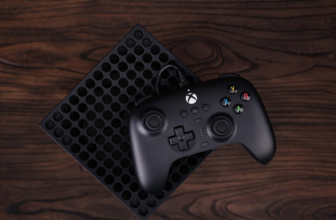 8Bitdo’s Final Wired Controller for Xbox drops to a file low of $29