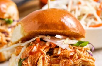 Gradual Cooker Buffalo Hen – Spend With Pennies