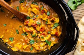 Gradual Cooker Coconut Rooster Curry