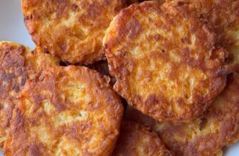 PINEAPPLE FRITTERS – The Southern Woman Cooks