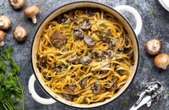 One Pot Creamy Mushroom Pasta